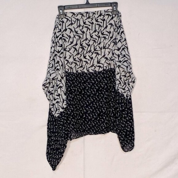 5/$25 Black White Bird Print Infinity Scarf - Picture 2 of 8